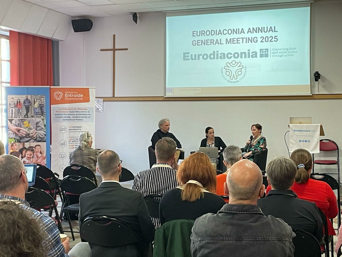 Eurodiaconia se letos sešla v Paříži k tématu dopadu diakonické práce v Evropě