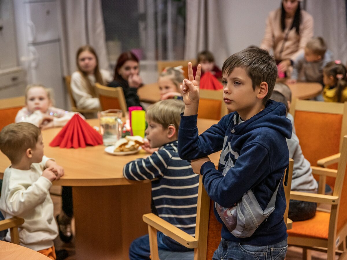 Společně s dětmi a maminkami z Ukrajiny jsme si užili Mikulášské setkání v Ostravě
