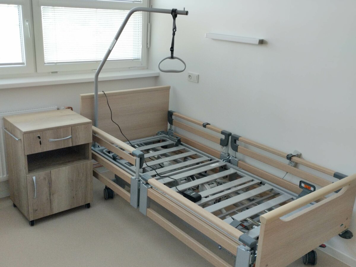 Polohovací postel pořízená z projektu