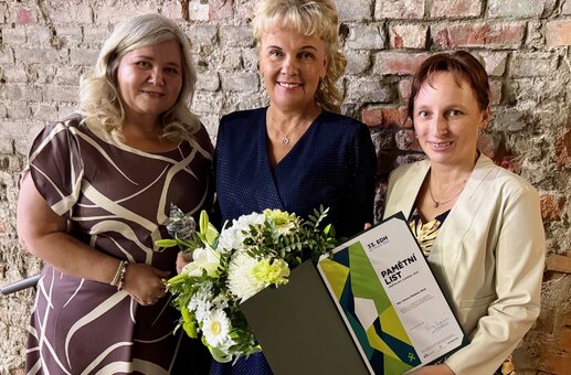Ocenění Křišťálový kamínek získala na slavnostním setkání také ředitelka Slezské diakonie, paní Zuzana Filipková.