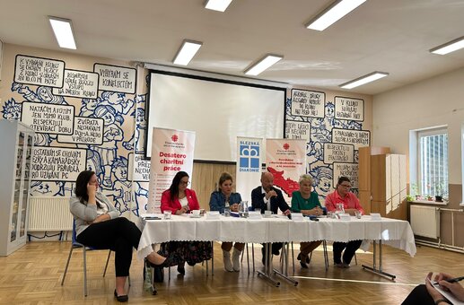tisková konference k financování sociálních služeb
