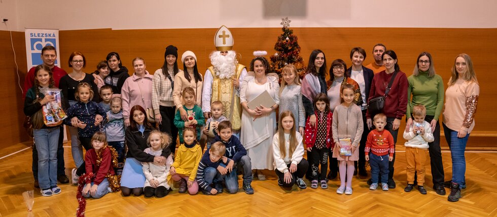 Společně s dětmi a maminkami z Ukrajiny jsme si užili Mikulášské setkání v Ostravě